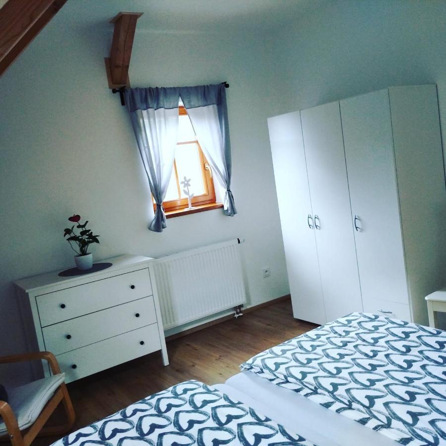 Apartmány u vlčích jam Petrowitz Exterior foto