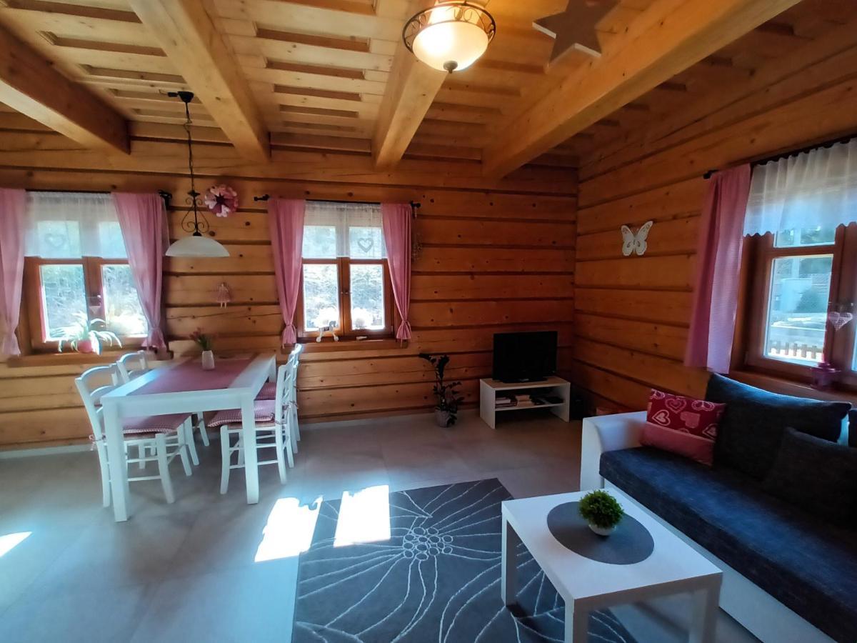 Apartmány u vlčích jam Petrowitz Exterior foto